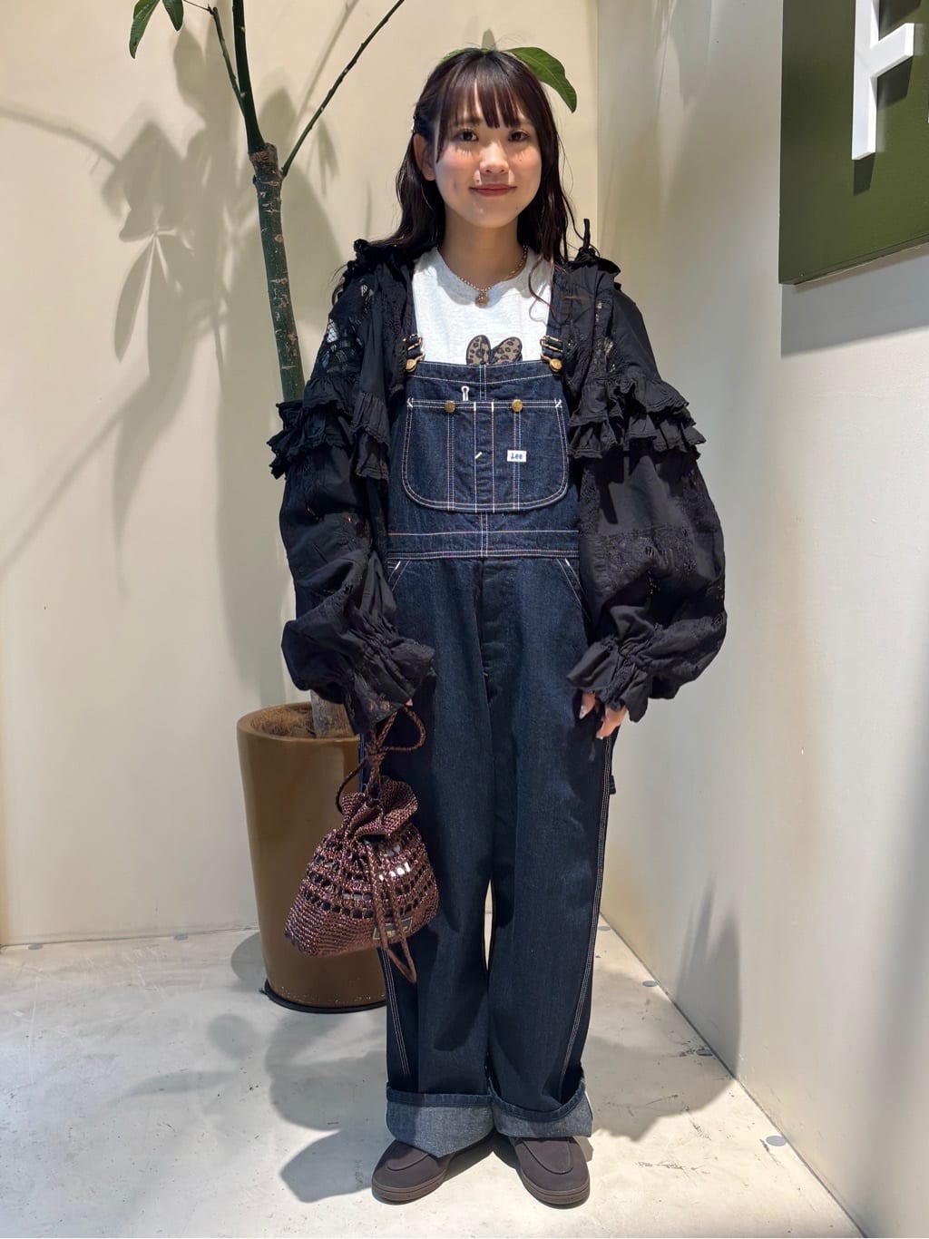 FREAK’S STOREのMinnie Mouse/ミニーマウス/ レオパード柄 ドッキング Tシャツ 限定展開を使ったコーディネートを紹介します。｜Rakuten Fashion(楽天ファッション／旧楽天ブランドアベニュー)7056710