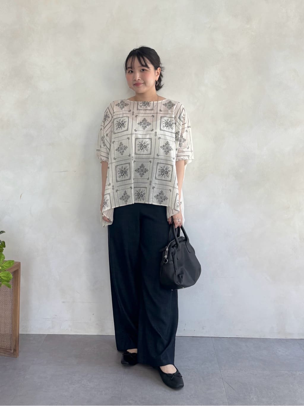 BEARDSLEY | 刺繍風プリントプルオーバー | Rakuten Fashion(楽天