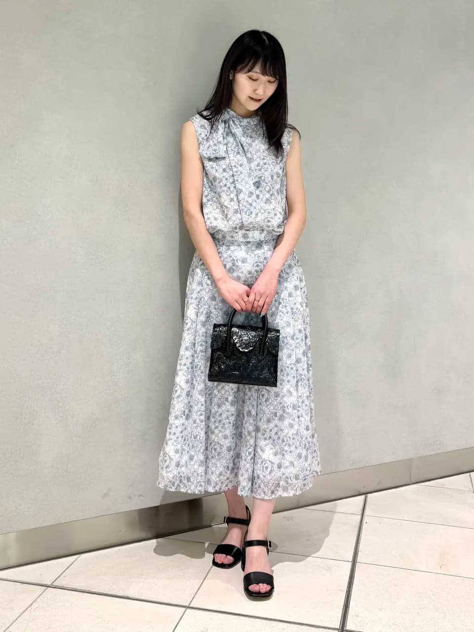 GRACE CONTINENTAL | シアーフラワープリントジャガードブラウス