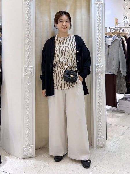 Elura | 【UVカット・接触冷感・防シワ機能付き】サラサラリラクシーT