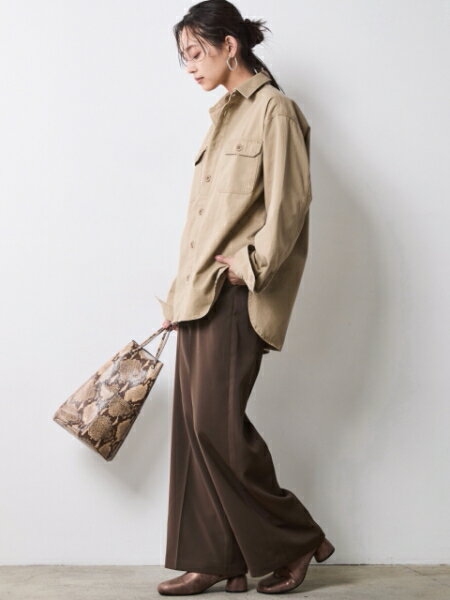 CHIC STYLEの綿100%チノシャツ<大きいサイズ有>シックスタイルを使ったコーディネートを紹介します。｜Rakuten Fashion(楽天ファッション／旧楽天ブランドアベニュー)7060523