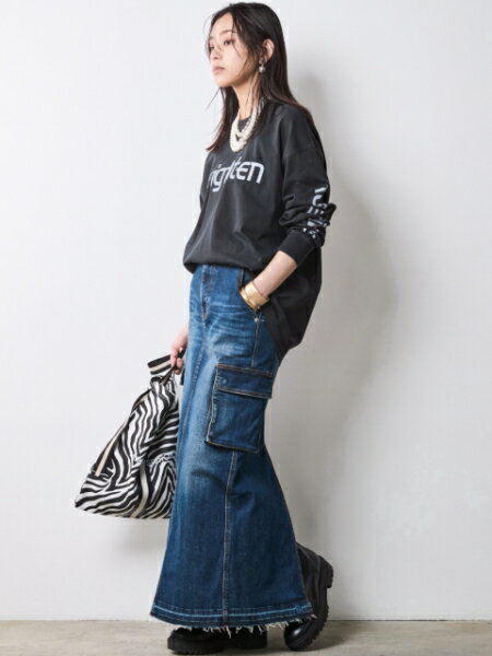 CHIC STYLEの綿100%ロゴプリントロングスリーブTシャツ<大きいサイズ有>シックスタイルを使ったコーディネートを紹介します。｜Rakuten Fashion(楽天ファッション／旧楽天ブランドアベニュー)7060555