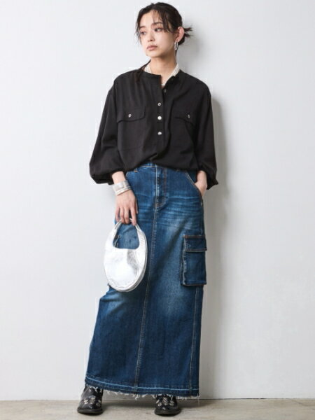 CHIC STYLEのアウトポケットデニムマキシスカート<大きいサイズ有>シックスタイルを使ったコーディネートを紹介します。｜Rakuten Fashion(楽天ファッション／旧楽天ブランドアベニュー)7060613