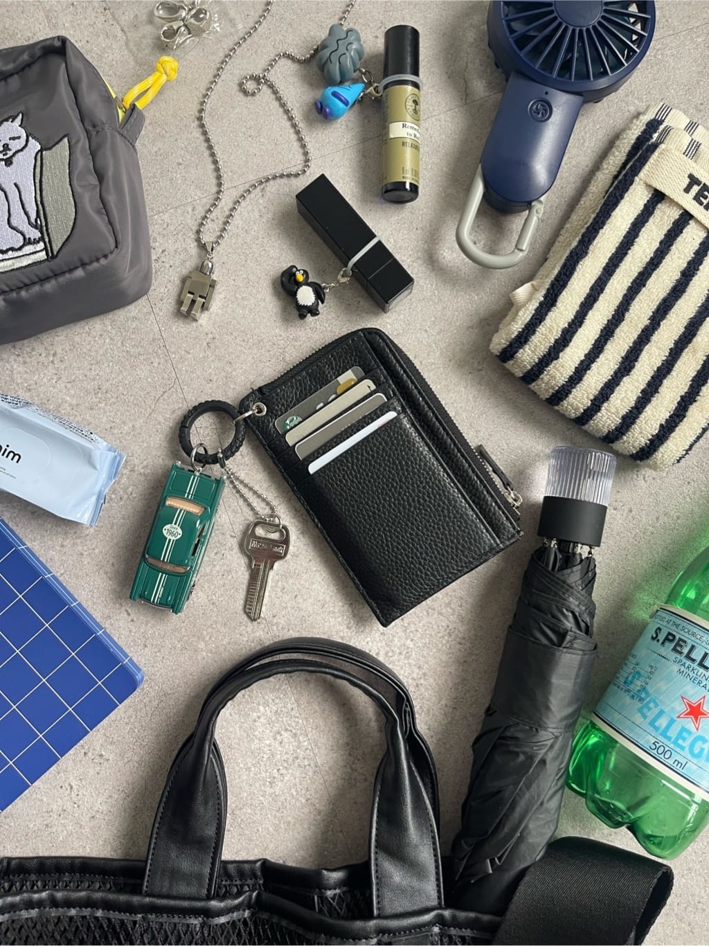 ear PAPILLONNERの【PEZ(ペッツ)×ear】本革フラグメントケースを使ったコーディネートを紹介します。｜Rakuten Fashion(楽天ファッション／旧楽天ブランドアベニュー)7066009