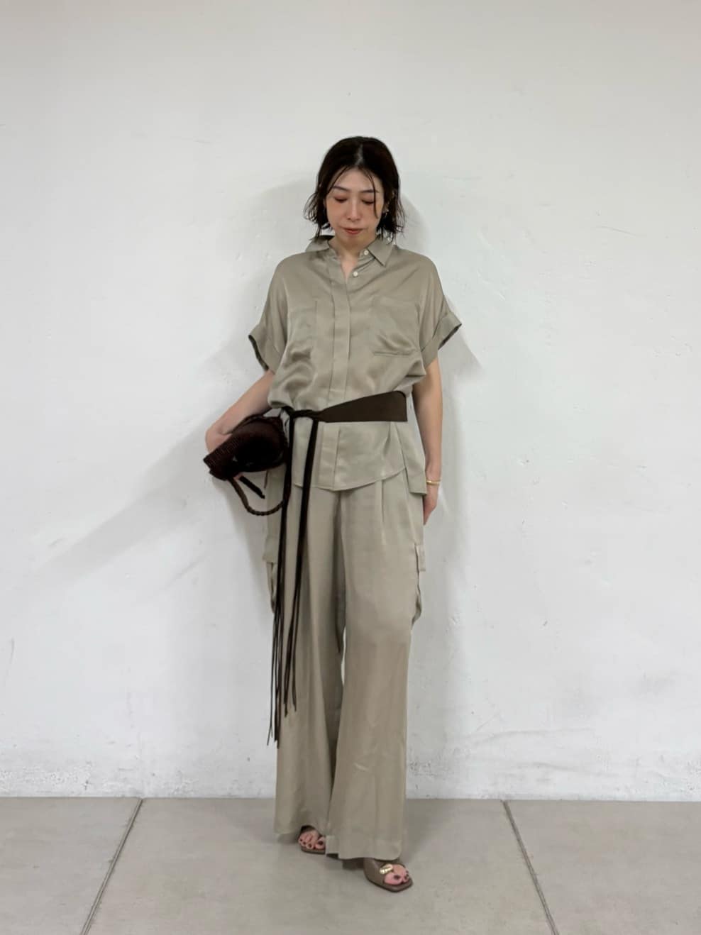 GALLARDAGALANTEの<Oggi 6月号掲載アイテム>【セットアップ対応】キュプラカーゴパンツを使ったコーディネートを紹介します。｜Rakuten Fashion(楽天ファッション／旧楽天ブランドアベニュー)7067406