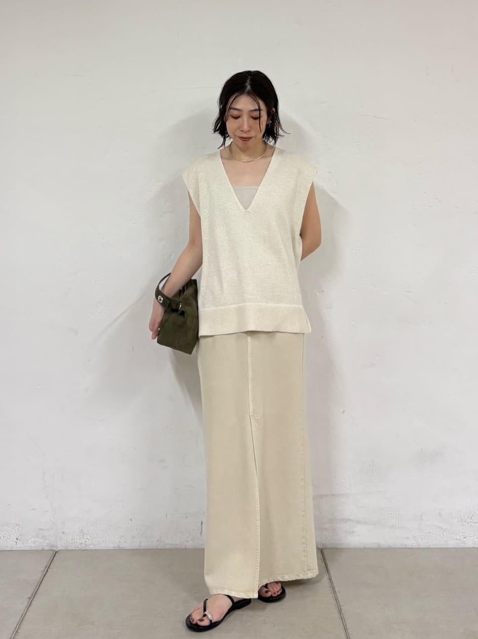 GALLARDAGALANTEの【セットアップ対応】リヨセルスリットスカートを使ったコーディネートを紹介します。｜Rakuten Fashion(楽天ファッション／旧楽天ブランドアベニュー)7068732