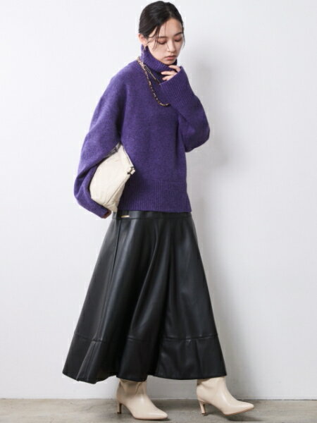 CHIC STYLEのハイネックニット<大きいサイズ有>シックスタイルを使ったコーディネートを紹介します。｜Rakuten Fashion(楽天ファッション／旧楽天ブランドアベニュー)7068944