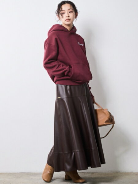 CHIC STYLEの裏起毛フーディスウェット<大きいサイズ有>シックスタイルを使ったコーディネートを紹介します。｜Rakuten Fashion(楽天ファッション／旧楽天ブランドアベニュー)7068939