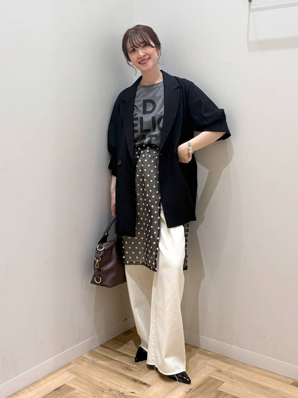 mysty womanのボリュームスリーブテーラージャケットを使ったコーディネートを紹介します。｜Rakuten Fashion(楽天ファッション／旧楽天ブランドアベニュー)7069057