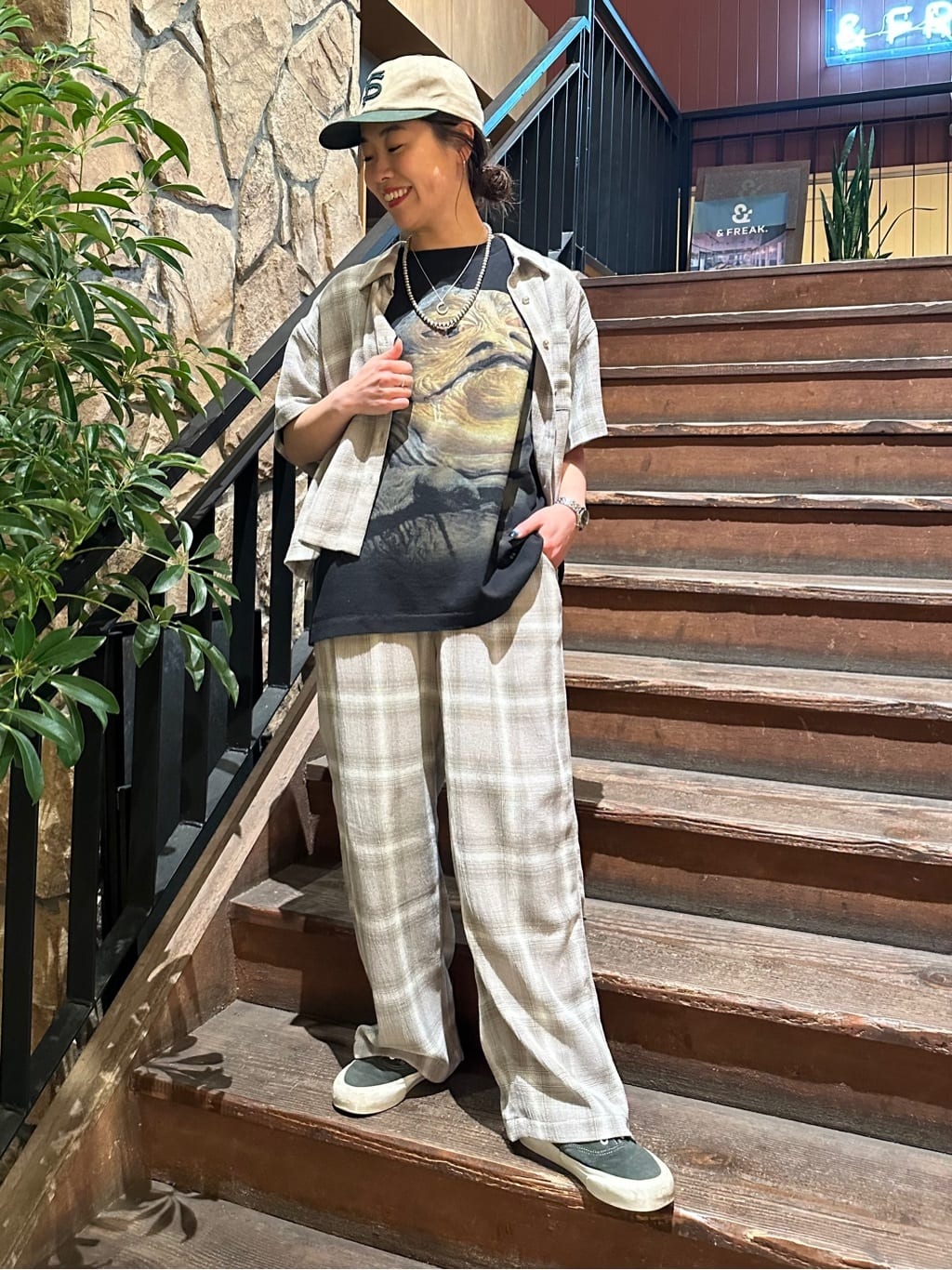 FREAK’S STOREのカラミコットン チェック 半袖シャツを使ったコーディネートを紹介します。｜Rakuten Fashion(楽天ファッション／旧楽天ブランドアベニュー)7071318