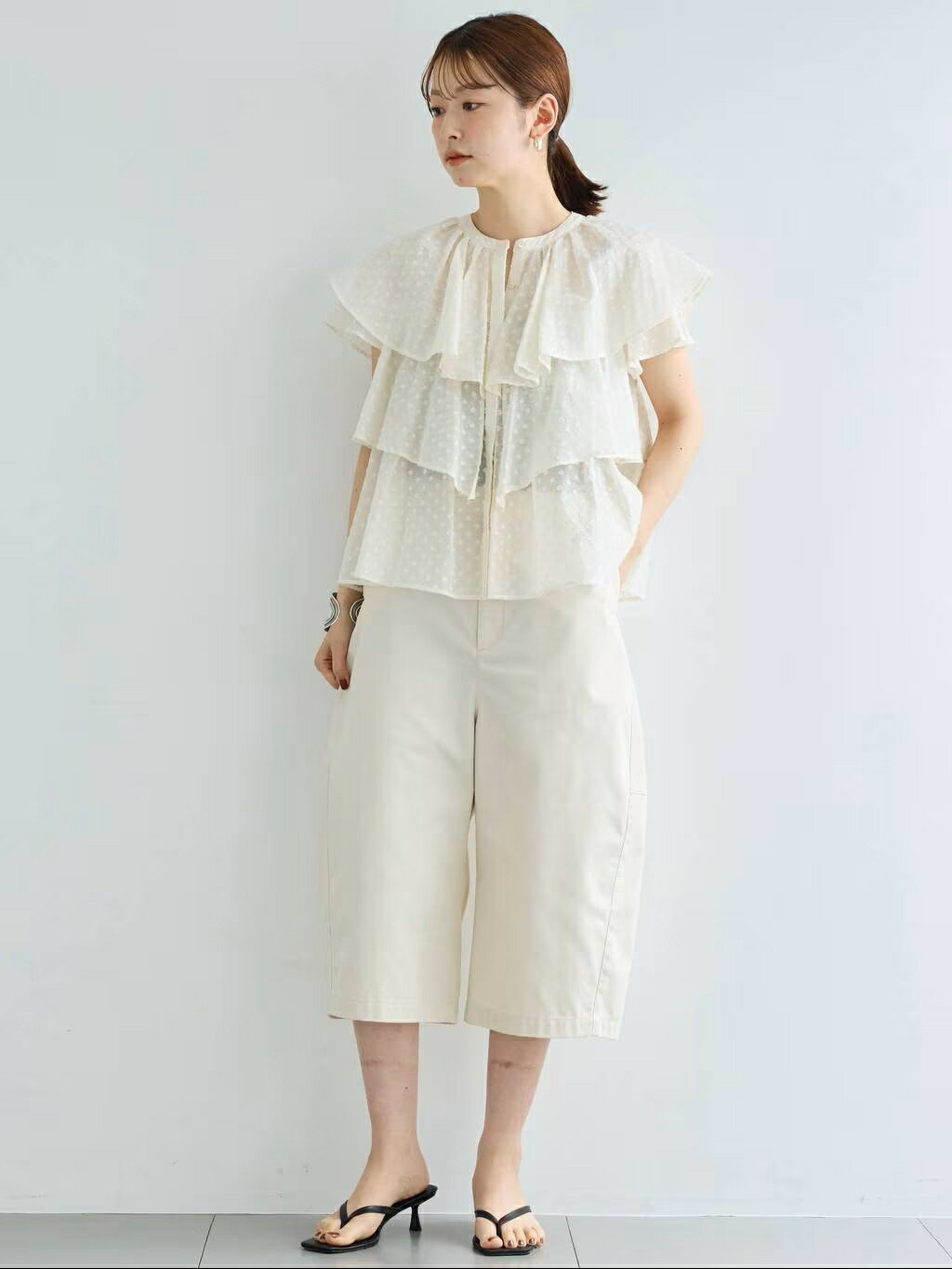 Curensologyの<C.S.G>ドットジャカードブラウスを使ったコーディネートを紹介します。｜Rakuten Fashion(楽天ファッション／旧楽天ブランドアベニュー)7071829