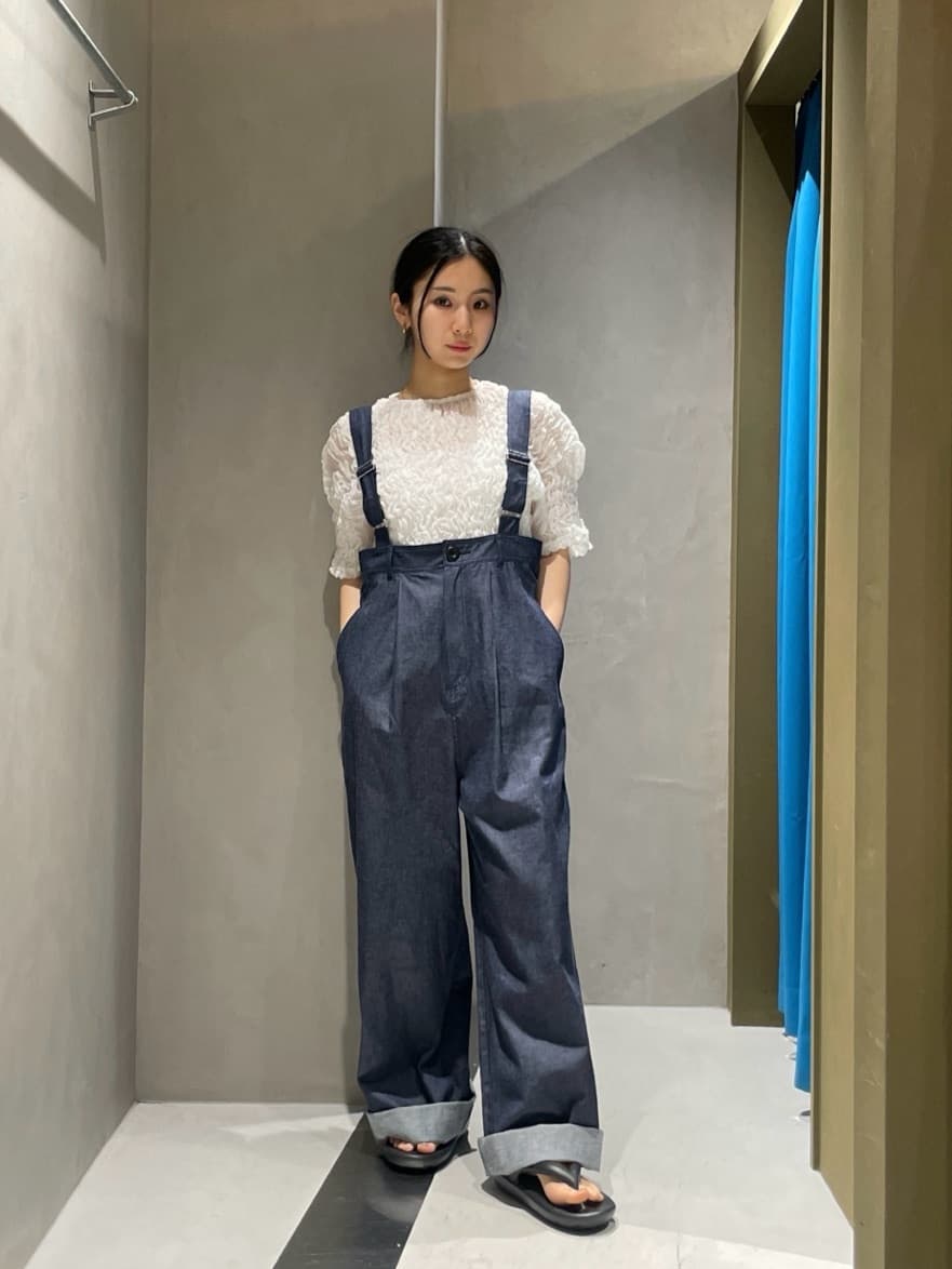 HeRIN.CYEのWide salopetteを使ったコーディネートを紹介します。｜Rakuten Fashion(楽天ファッション／旧楽天ブランドアベニュー)7072159