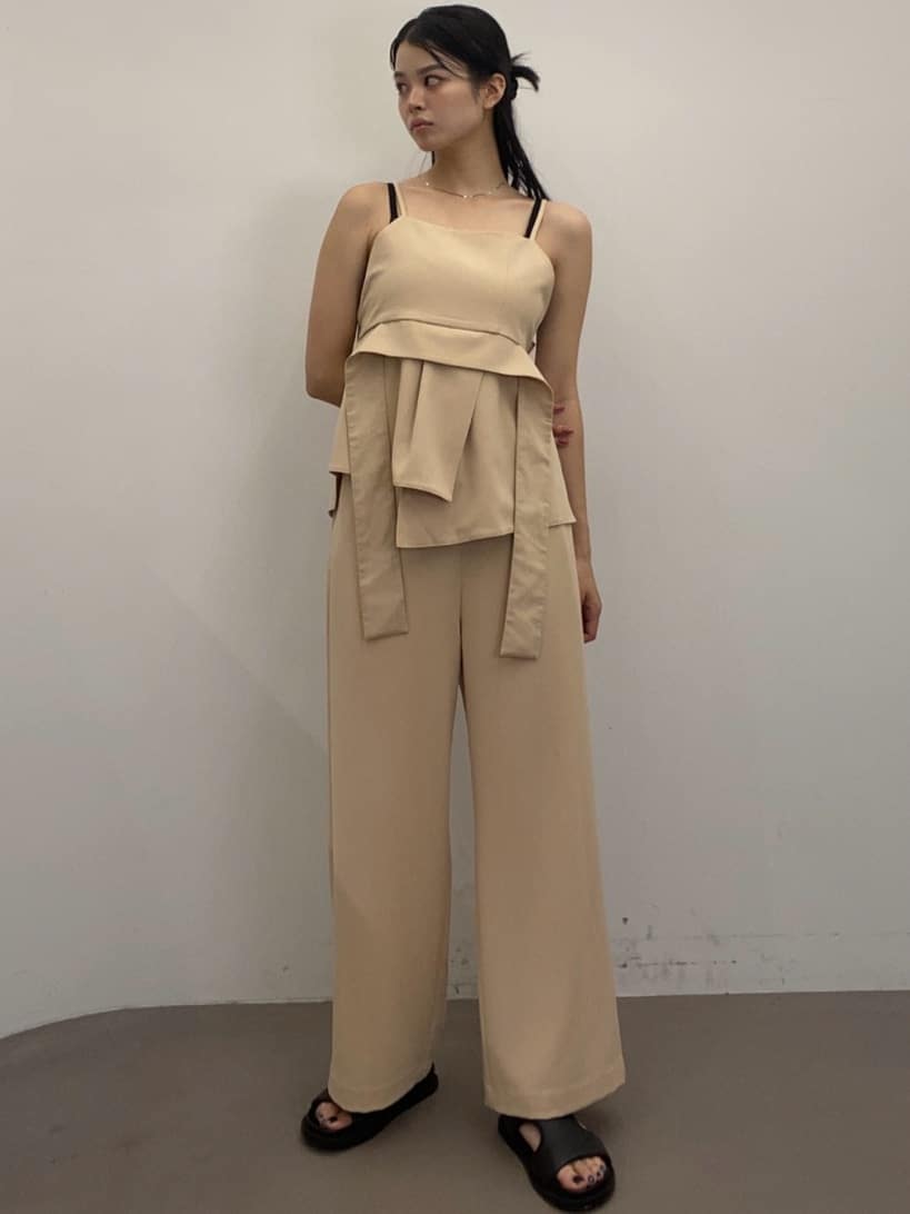 HeRIN.CYEのBack open camisoleを使ったコーディネートを紹介します。｜Rakuten Fashion(楽天ファッション／旧楽天ブランドアベニュー)7072206