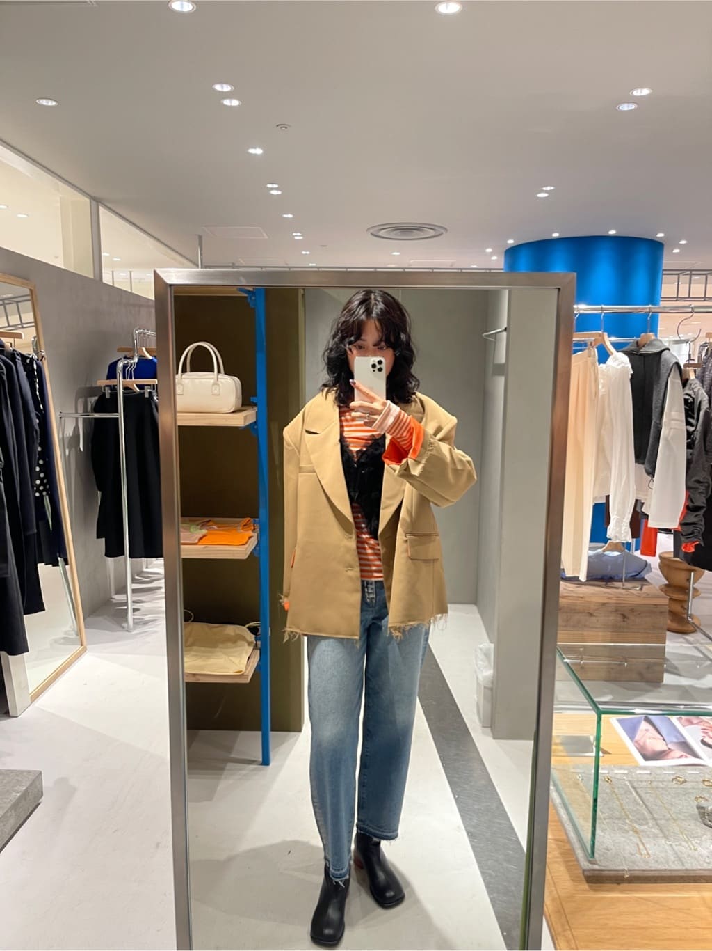 HeRIN.CYEのOver size jacketを使ったコーディネートを紹介します。｜Rakuten Fashion(楽天ファッション／旧楽天ブランドアベニュー)7072289
