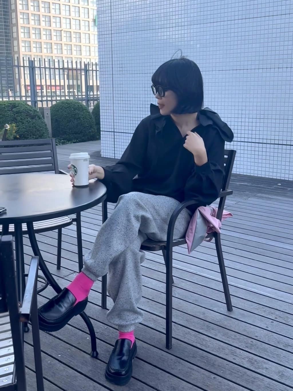 HeRIN.CYEのNep cocoon knit pantsを使ったコーディネートを紹介します。｜Rakuten Fashion(楽天ファッション／旧楽天ブランドアベニュー)7072346