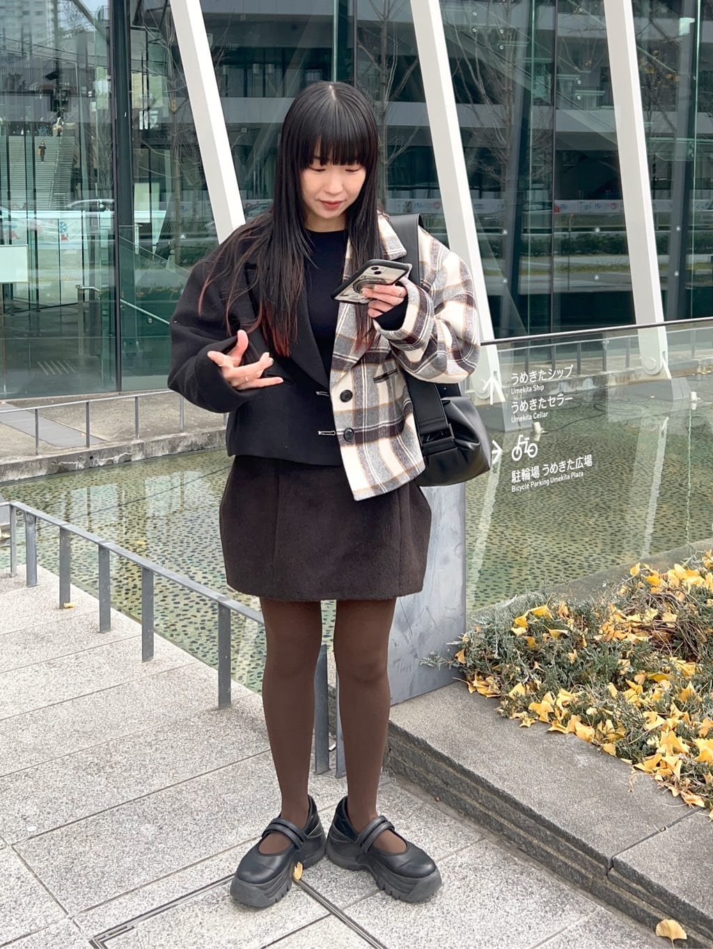 HeRIN.CYEのBi color asymmetry jacketを使ったコーディネートを紹介します。｜Rakuten Fashion(楽天ファッション／旧楽天ブランドアベニュー)7072115