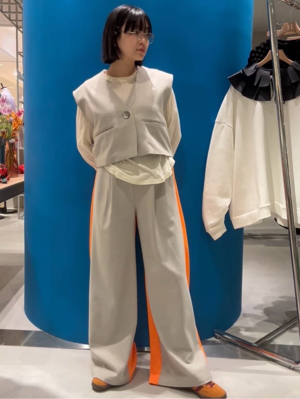 HeRIN.CYEのBox vestを使ったコーディネートを紹介します。｜Rakuten Fashion(楽天ファッション／旧楽天ブランドアベニュー)7072397