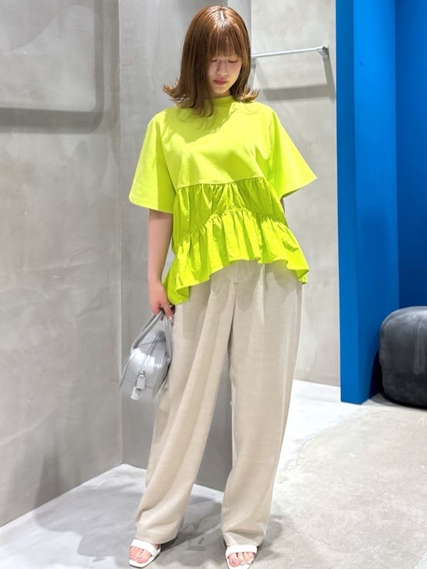 HeRIN.CYEのCocoon pantsを使ったコーディネートを紹介します。｜Rakuten Fashion(楽天ファッション／旧楽天ブランドアベニュー)7072486
