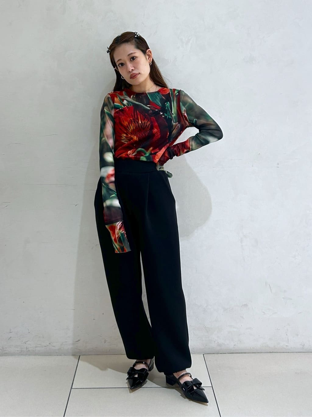 HeRIN.CYEのFlower pattern mesh innnerを使ったコーディネートを紹介します。｜Rakuten Fashion(楽天ファッション／旧楽天ブランドアベニュー)7072503