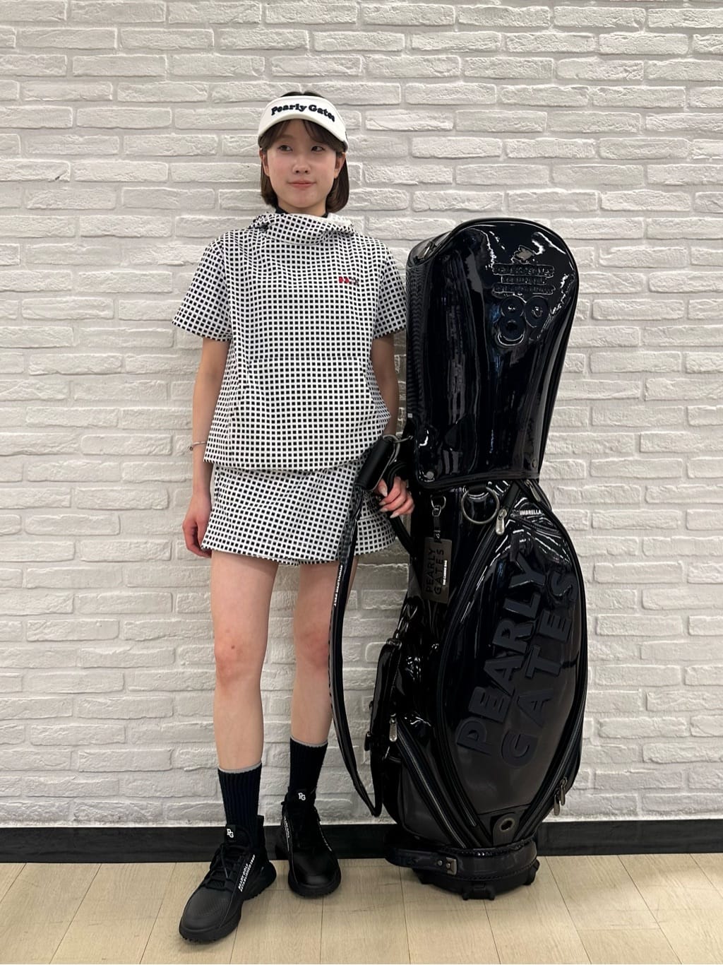 PEARLY GATES | トーナルロゴ軽量スタンド式キャディバッグ (46インチ