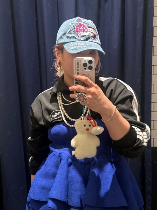 HeRIN.CYEの【UNISEX】(wiggle wiggle)トラックジャケットを使ったコーディネートを紹介します。｜Rakuten Fashion(楽天ファッション／旧楽天ブランドアベニュー)7073916