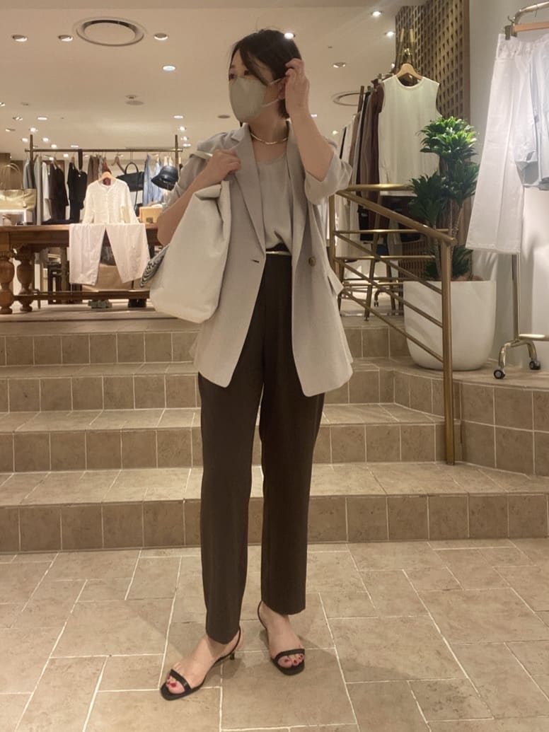 GALLARDAGALANTEのライトジャージーテーパードパンツを使ったコーディネートを紹介します。｜Rakuten Fashion(楽天ファッション／旧楽天ブランドアベニュー)7075808
