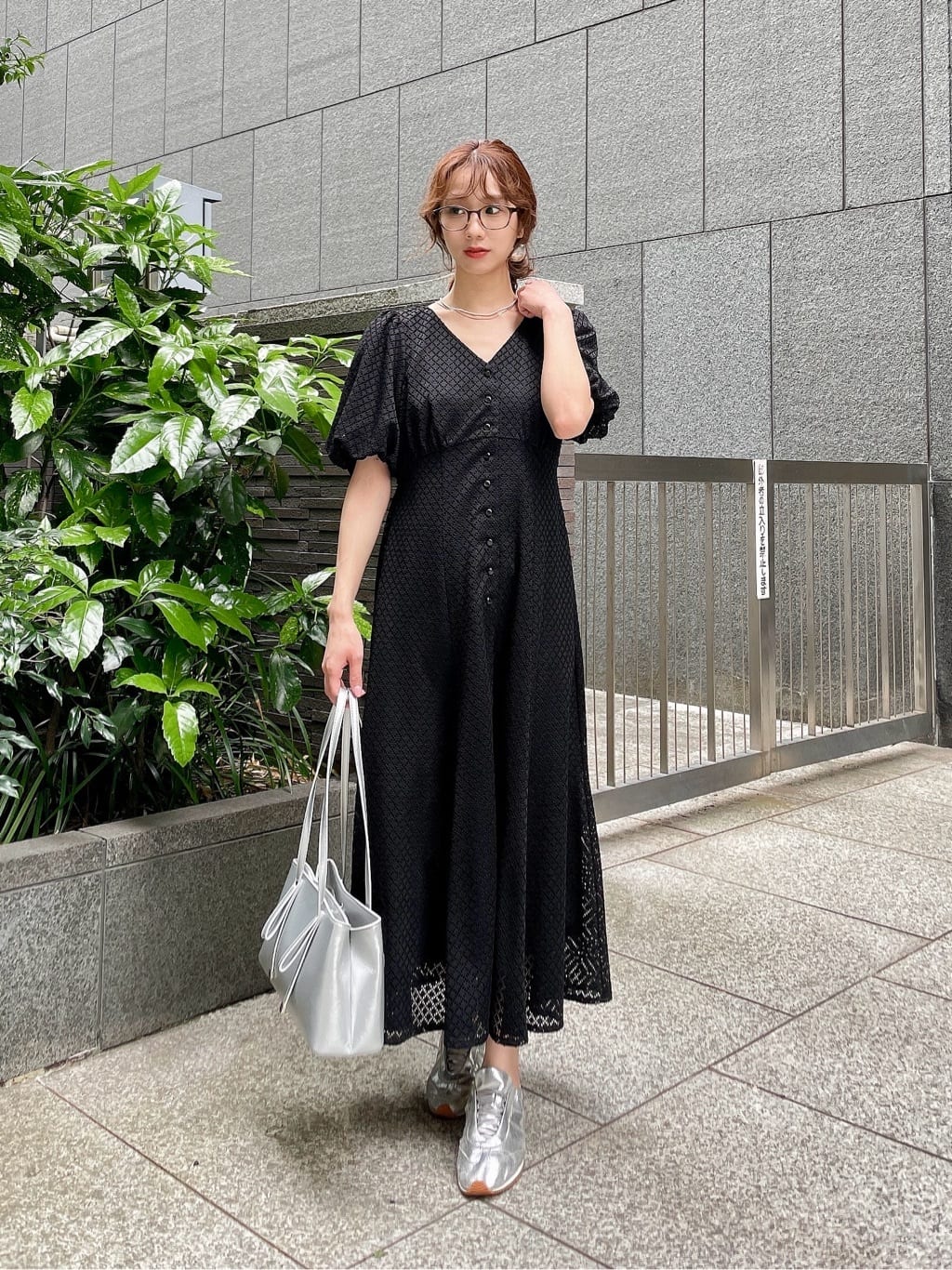 PROPORTION BODY DRESSINGのパフスリーブフロント釦ワンピース 26SSを使ったコーディネートを紹介します。｜Rakuten Fashion(楽天ファッション／旧楽天ブランドアベニュー)7077738