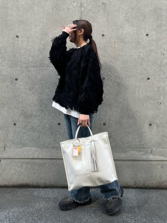 ear PAPILLONNERのバーガーショップチャームを使ったコーディネートを紹介します。｜Rakuten Fashion(楽天ファッション／旧楽天ブランドアベニュー)7079509