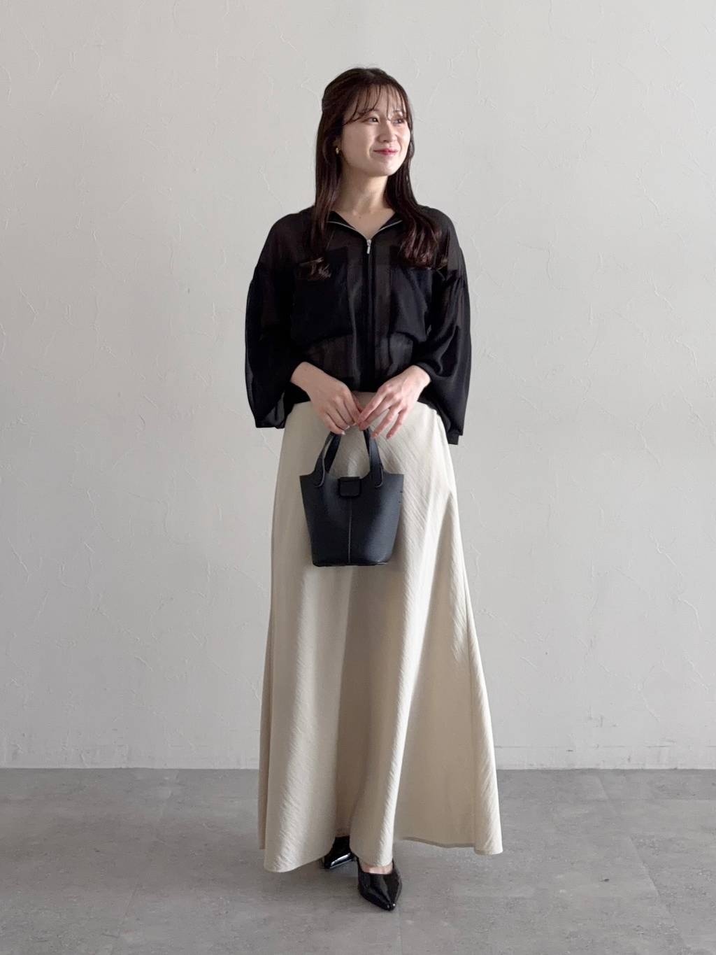 mysty womanの【リバイバル!】楊柳シアーZIPパーカーを使ったコーディネートを紹介します。｜Rakuten Fashion(楽天ファッション／旧楽天ブランドアベニュー)7080095