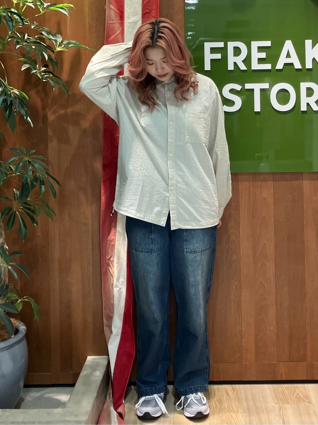 FREAK’S STOREのGUNG HO × FREAK'S STORE / ガンホー 別注 ワイドストレート ファティーグパンツ/イージーパンツを使ったコーディネートを紹介します。｜Rakuten Fashion(楽天ファッション／旧楽天ブランドアベニュー)7085055