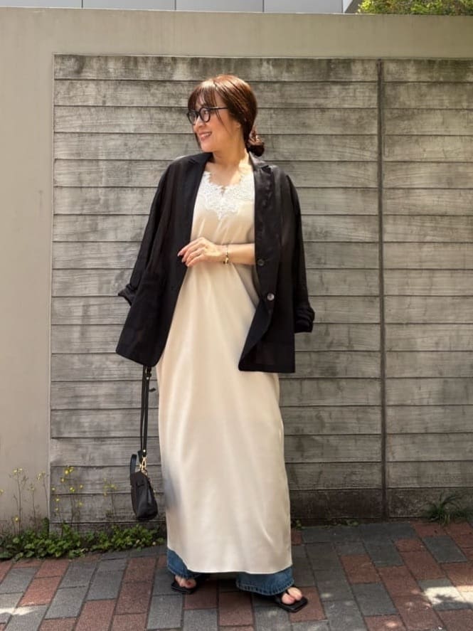 GALLARDAGALANTEのセンタークリースフレアデニムを使ったコーディネートを紹介します。｜Rakuten Fashion(楽天ファッション／旧楽天ブランドアベニュー)7091149