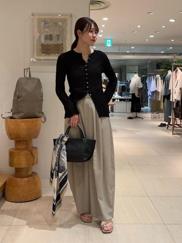 GALLARDAGALANTEのダブルタックカーブスラックスを使ったコーディネートを紹介します。｜Rakuten Fashion(楽天ファッション／旧楽天ブランドアベニュー)7092583