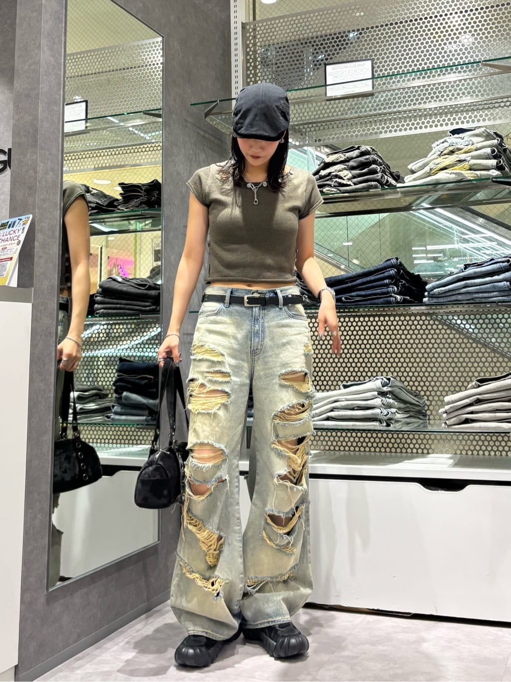 LAGUA GEM | MANY CRASH LOOSEY デニム | Rakuten Fashion(楽天
