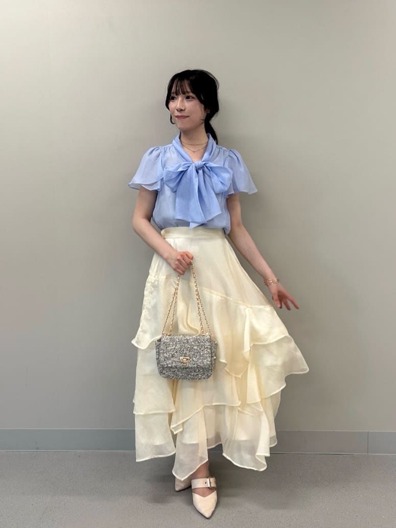 PROPORTION BODY DRESSINGのチューリップ袖リボンブラウス 26SSを使ったコーディネートを紹介します。｜Rakuten Fashion(楽天ファッション／旧楽天ブランドアベニュー)7096195