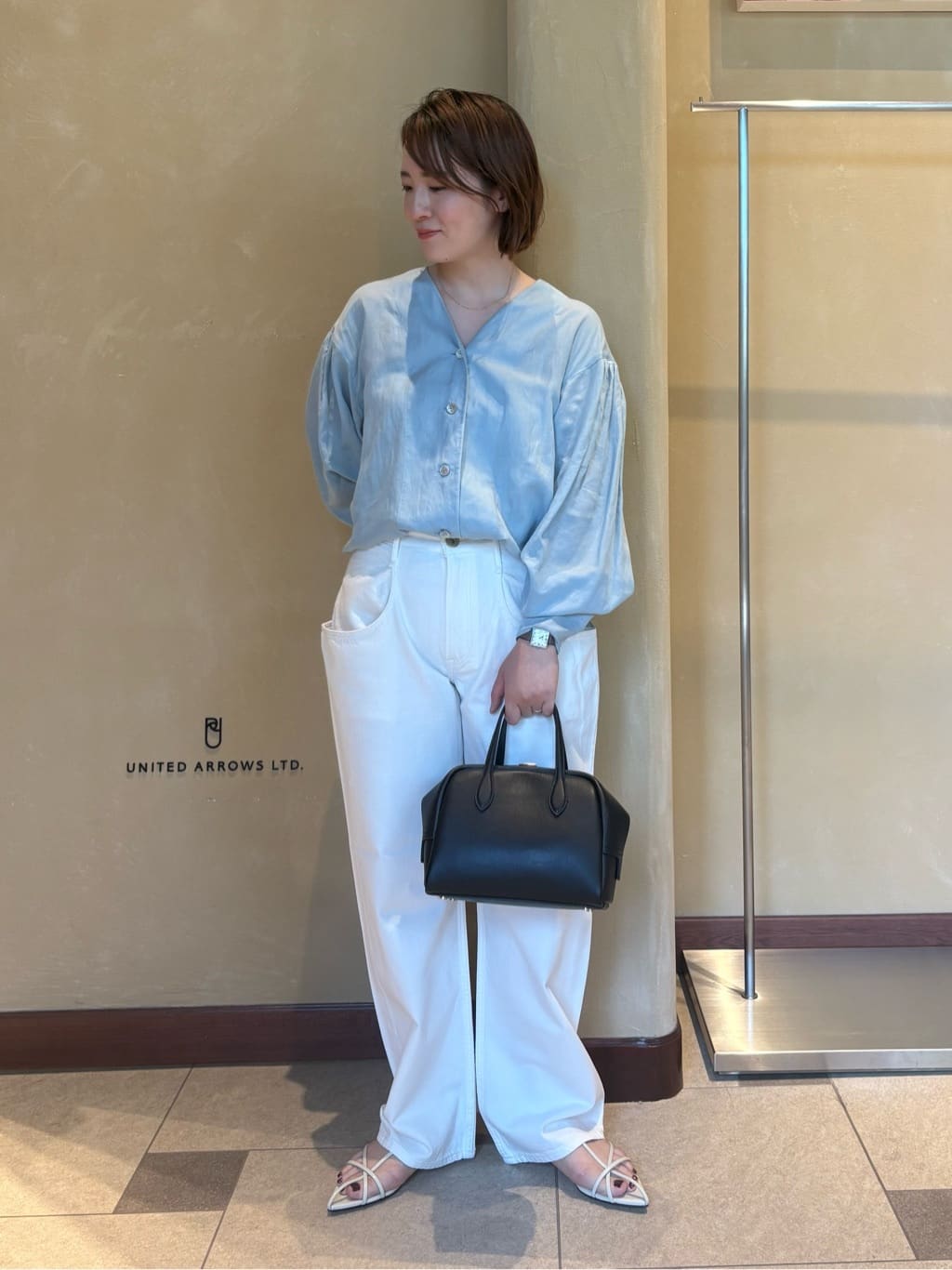 UNITED ARROWS | <conte>シアー Vネックブラウス | Rakuten Fashion
