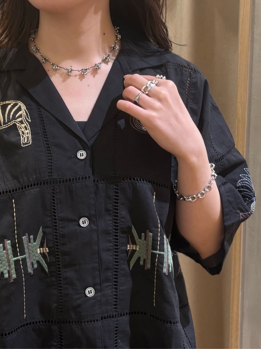 ear PAPILLONNERのビーズスパークネックレスを使ったコーディネートを紹介します。｜Rakuten Fashion(楽天ファッション／旧楽天ブランドアベニュー)7097374