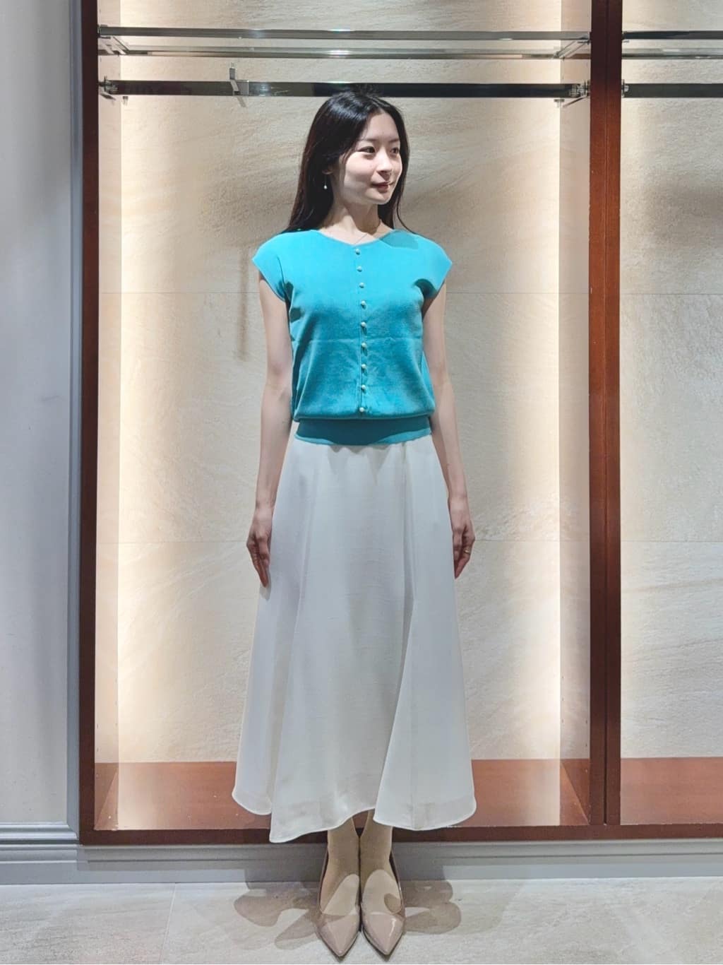 Viaggio Bluのルフィネレノクロススカートを使ったコーディネートを紹介します。｜Rakuten Fashion(楽天ファッション／旧楽天ブランドアベニュー)7097418