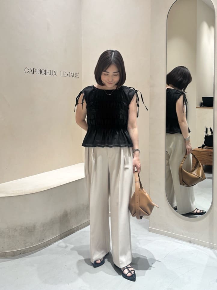 CAPRICIEUX LE