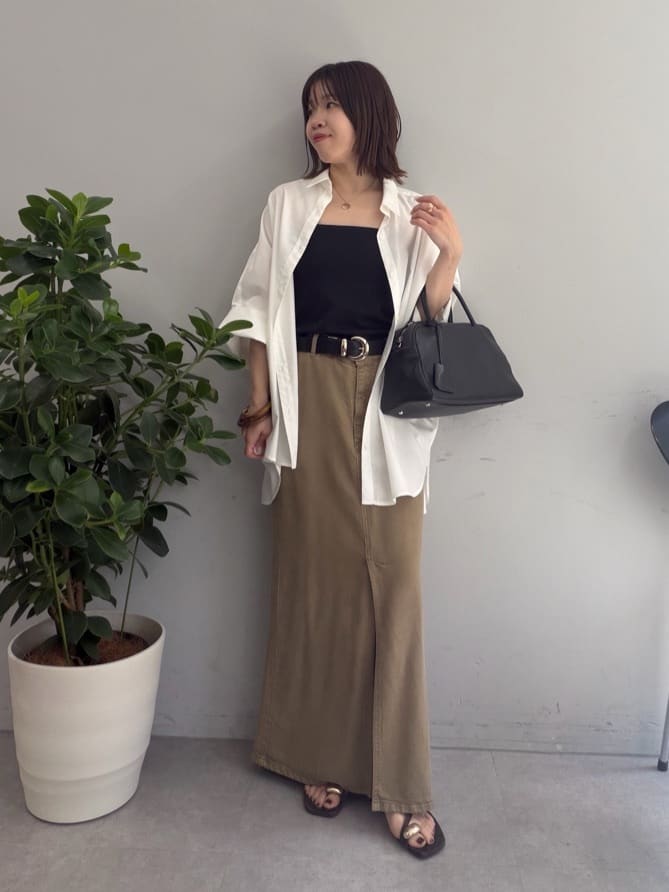 GALLARDAGALANTEの【セットアップ対応】リヨセルスリットスカートを使ったコーディネートを紹介します。｜Rakuten Fashion(楽天ファッション／旧楽天ブランドアベニュー)7102615