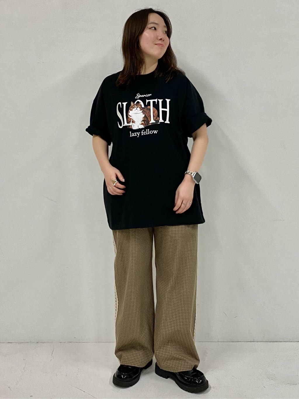 FREAK’S STOREの<機能性素材>SLOTH 刺繍 キャット Tシャツ 限定展開を使ったコーディネートを紹介します。｜Rakuten Fashion(楽天ファッション／旧楽天ブランドアベニュー)7104488