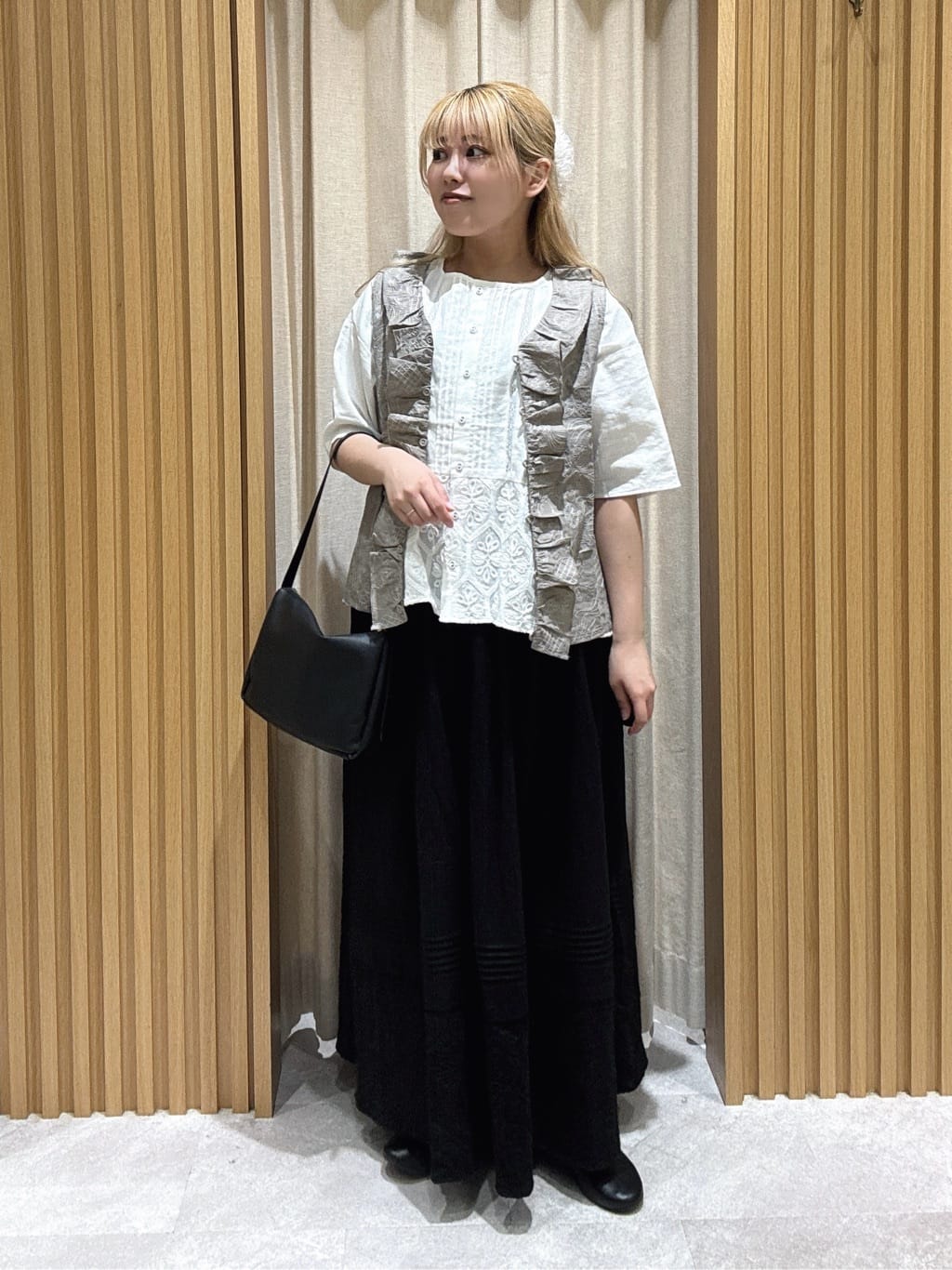 Samansa Mos2 | 裾切替オーバーレースブラウス | Rakuten Fashion(楽天