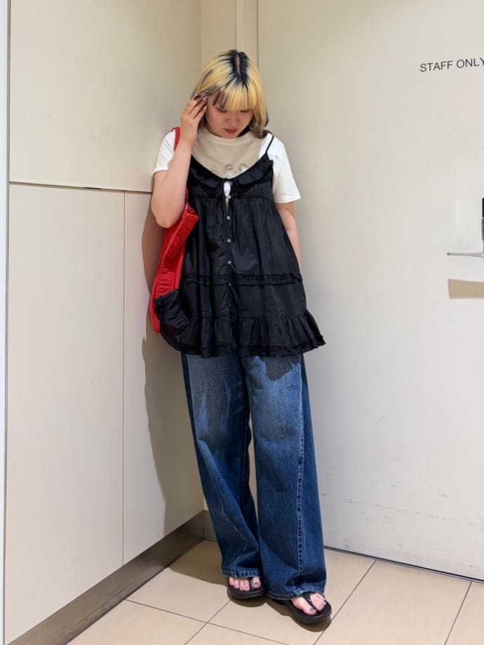 FREAK’S STOREのインドボイル フリル キャミチュニックを使ったコーディネートを紹介します。｜Rakuten Fashion(楽天ファッション／旧楽天ブランドアベニュー)7114488