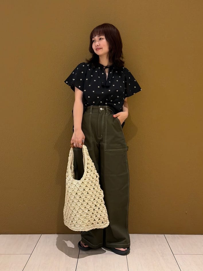 FREAK’S STOREのインド 総柄刺繍 袖フリルブラウス<セットアップ対応>を使ったコーディネートを紹介します。｜Rakuten Fashion(楽天ファッション／旧楽天ブランドアベニュー)7116404