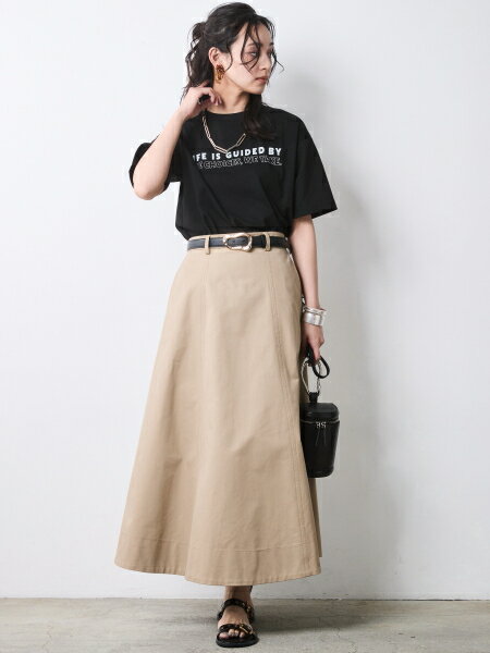 CHIC STYLEの綿100%バックロゴプリントTシャツ<大きいサイズ有>シックスタイルを使ったコーディネートを紹介します。｜Rakuten Fashion(楽天ファッション／旧楽天ブランドアベニュー)7116986