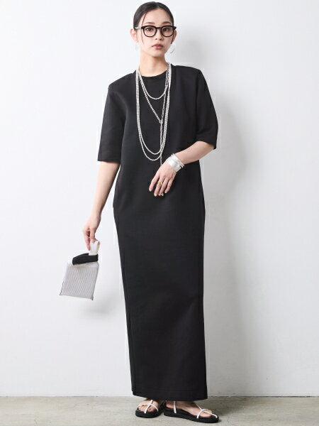 CHIC STYLEのパワーショルダーカットソーロングワンピース<大きいサイズ有>シックスタイルを使ったコーディネートを紹介します。｜Rakuten Fashion(楽天ファッション／旧楽天ブランドアベニュー)7117131