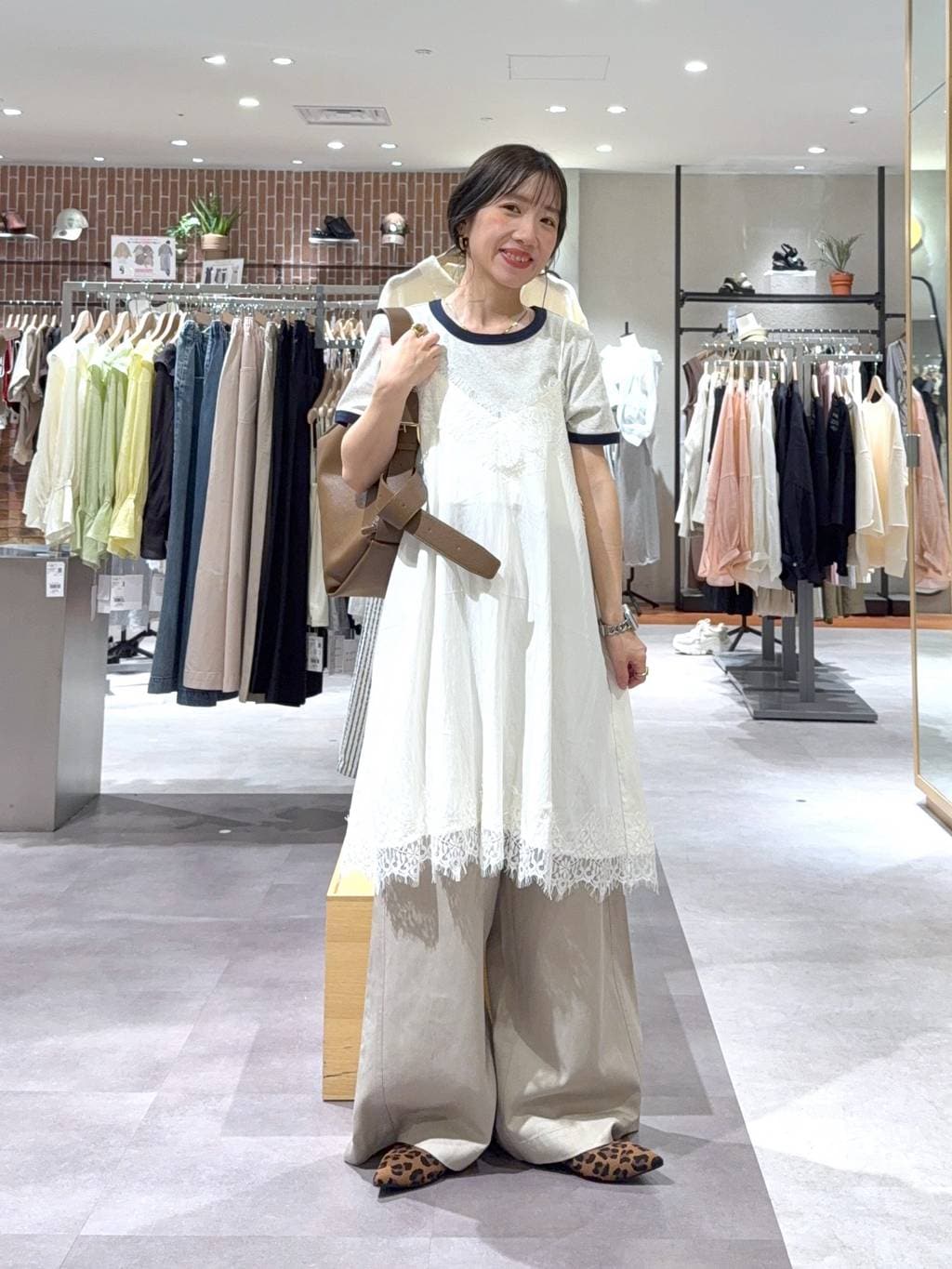 LOWRYS FARM | ビンテージレースミニワンピース | Rakuten Fashion