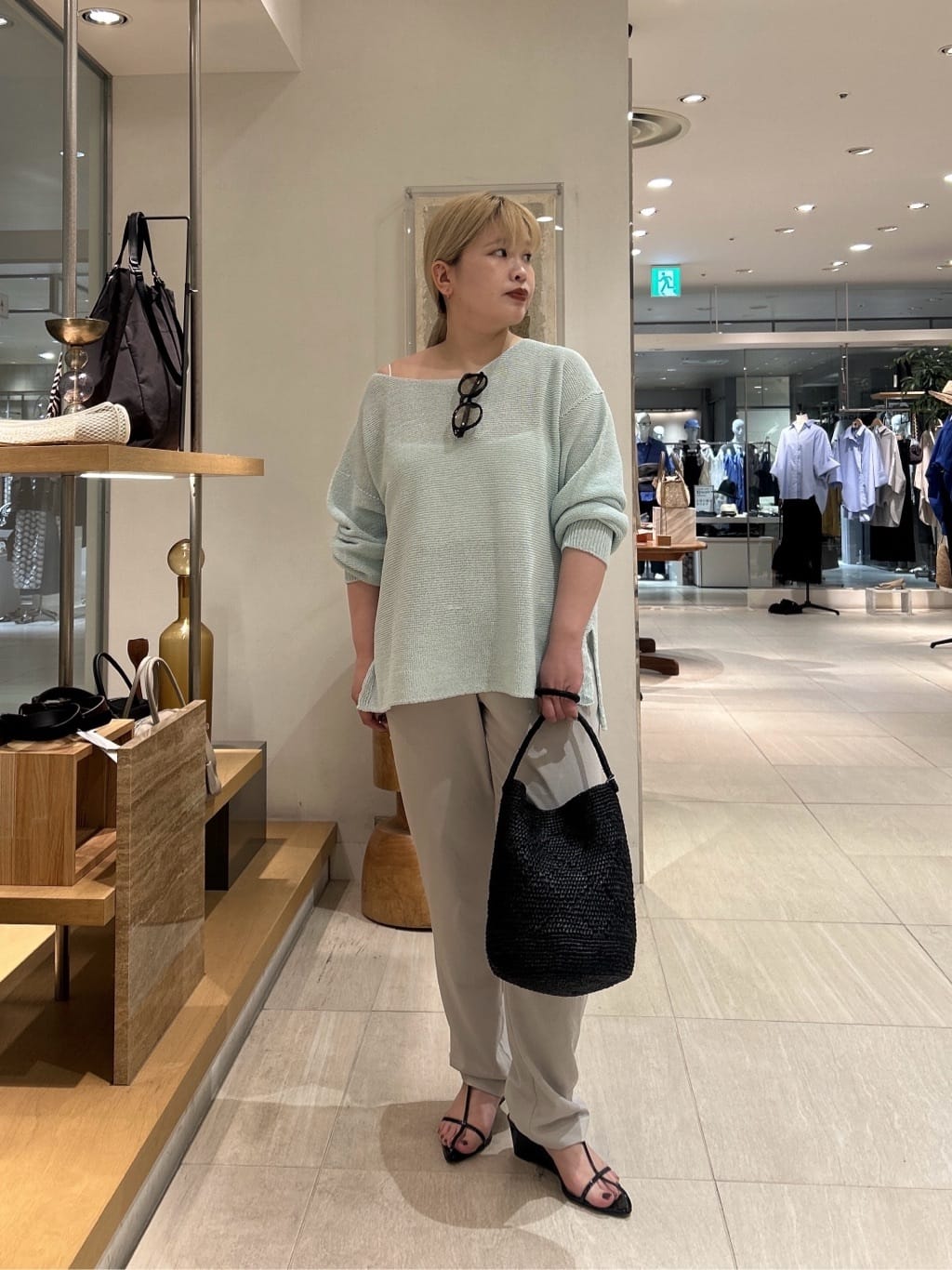 GALLARDAGALANTEのペーパーヤーンメッシュニットを使ったコーディネートを紹介します。｜Rakuten Fashion(楽天ファッション／旧楽天ブランドアベニュー)7118349
