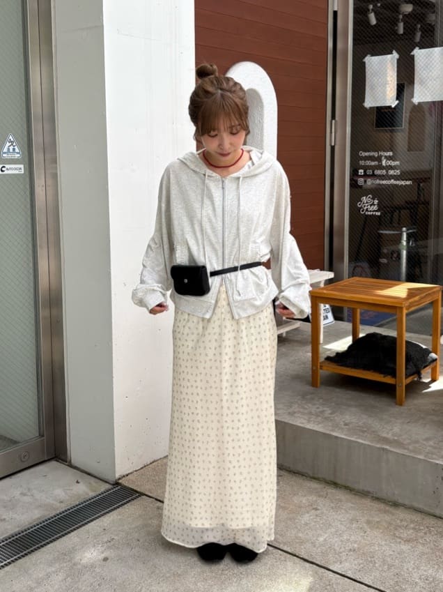 Discoat | 【umm.】フリルポケットフードパーカー | Rakuten Fashion
