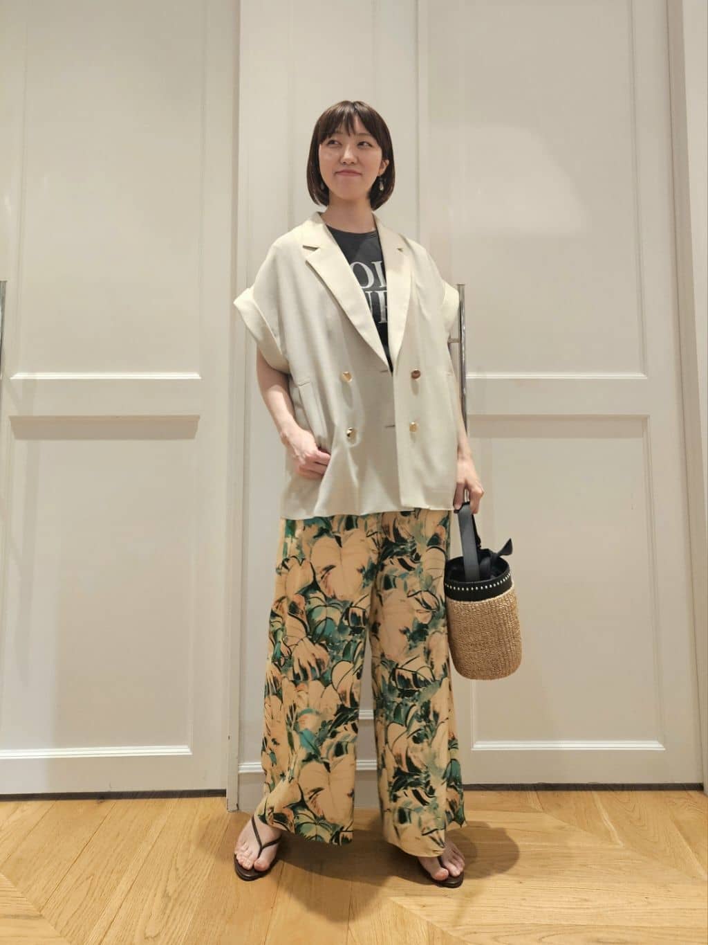 allurevilleのピグメントダイクラシックロゴTを使ったコーディネートを紹介します。｜Rakuten Fashion(楽天ファッション／旧楽天ブランドアベニュー)7119829