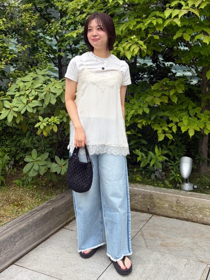 FREAK’S STOREのワンポイント 刺繍 ロゴTシャツ 限定展開を使ったコーディネートを紹介します。｜Rakuten Fashion(楽天ファッション／旧楽天ブランドアベニュー)7119915